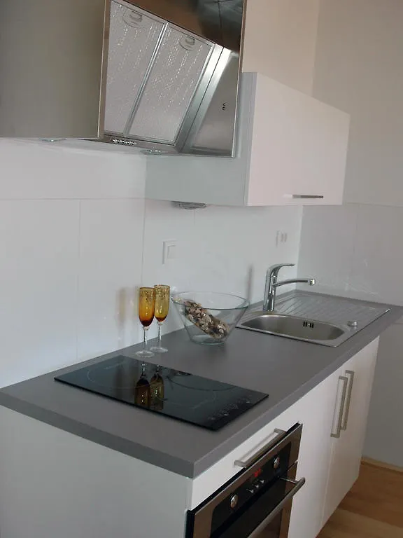 Ai Apartments Ljubljana 0*,