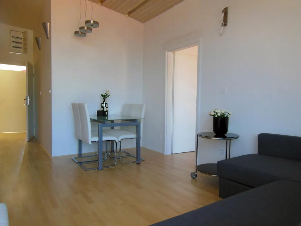 Ai Apartments Ljubljana 0*,